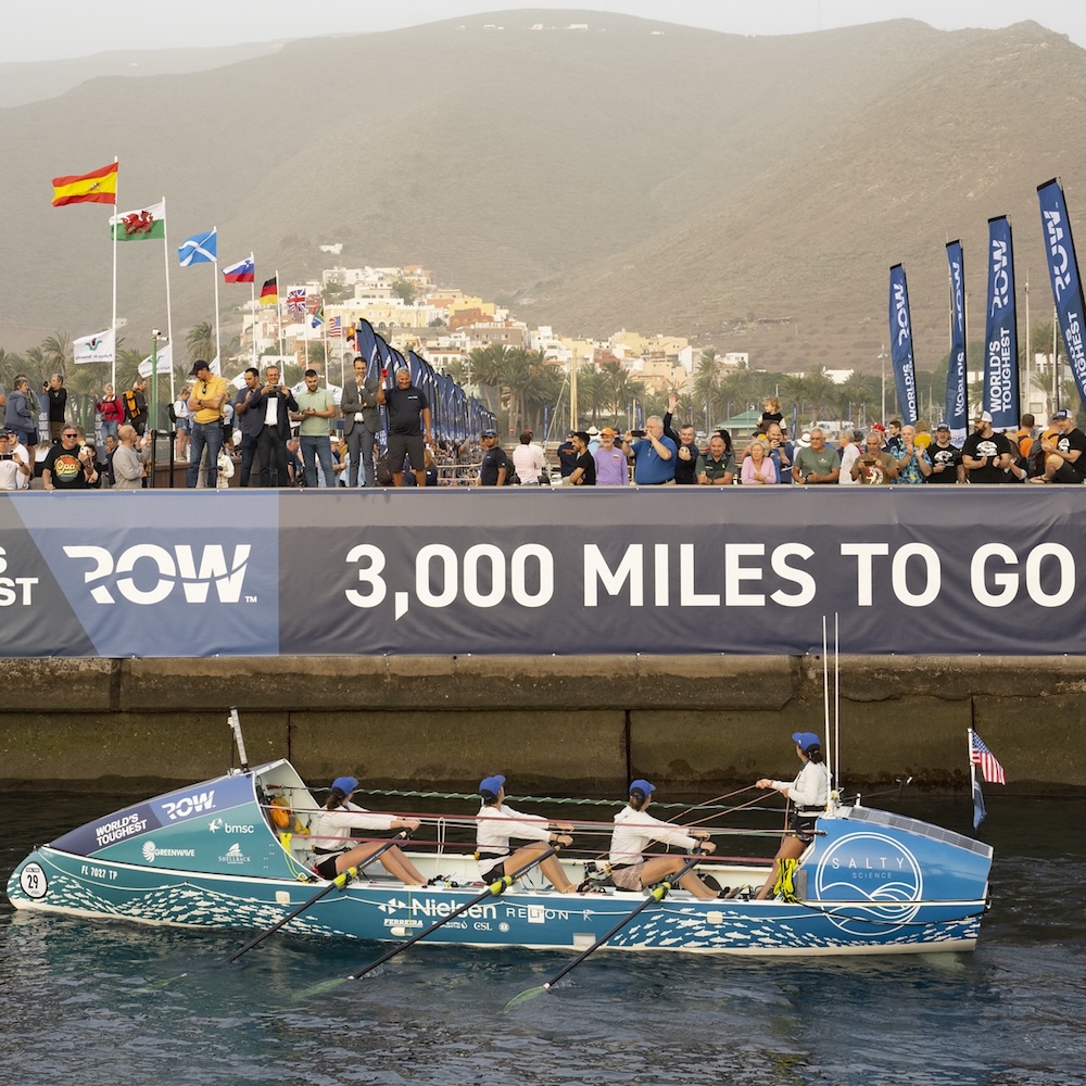 Team Salty Science departing on their 3,000 mile Atlantic rowing adventure