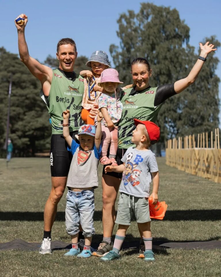 Johan and Hanna with their 4 children